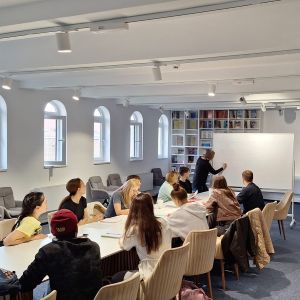 Știri, evenimente, comunicate